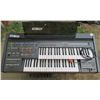 Image 3 : Yamaha Electone MC-600T Keyboard (working) 35"×18"×42"