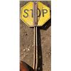 Image 1 : Yellow stop sign