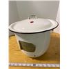 Image 1 : Vintage Enamal Pot with Lid