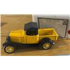 Image 1 : 1:32 Scale Diecast 1932 Chevy Pick up