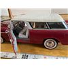 Image 4 : 1:18 Scale Diecast 1955 Chevy Nomad Wagon