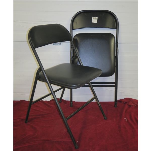 2 Folding Chairs