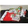 Image 1 : Lot of Xmas Items: Tree Blanket, Tree Décor, Table Run, etc.