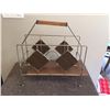 Image 1 : Vintage magazine rack, great conditiion