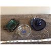 Image 1 : Lot of 3 vintage ashtrays, 1 BMP??
