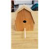 Image 1 : Barn Bird House