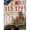 Image 1 : (2) 1975 Saskatchewan License Plates