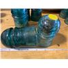 Image 2 : (5) Insulators