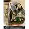 Image 2 : Lot Of Door Knobs