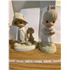 Image 1 : "Precious Moments" Mom + Dad decorative Pieces