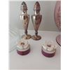 Image 3 : Oil lamp and decor Cat A