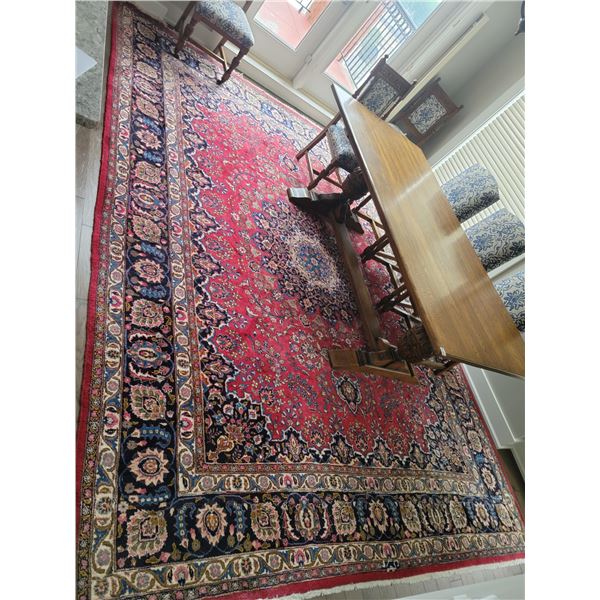 Area Rug 13'L x 9.5'W