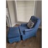Image 3 : Blue Lounger with ottoman 39"H x 32"W x 56"L