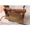 Image 4 : Vintage Wooden Wringer