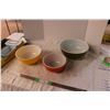 Image 1 : Pyrex Mixing Bowl Set of 3 Bowls