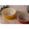 Image 2 : Pyrex Mixing Bowl Set of 3 Bowls