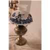 Image 4 : Aladdin Lamp with Hand Painted Shade