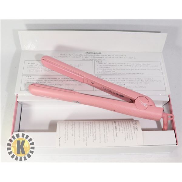 EVOLUTION PROFESSIONAL HAIR STRAIGHTENER