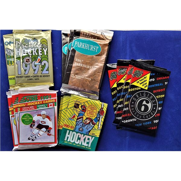 8)  LOT OF 15 VINTAGE PACKAGES OF SEALED HOCKEY