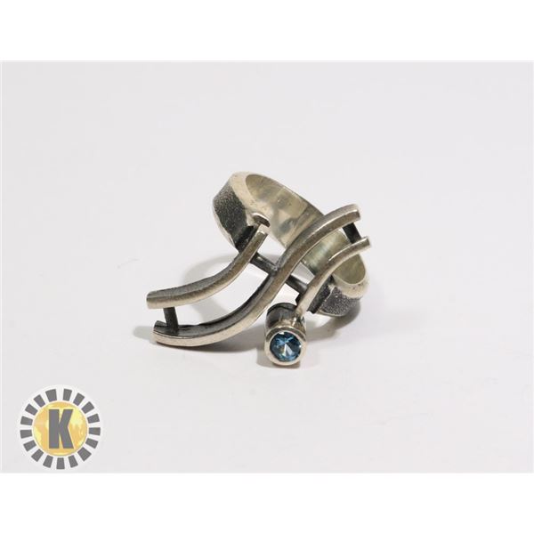 925 SILVER RING & BLUE STONE