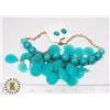 Image 2 : LARGE TURQUOISE FASHION NECKLACE AND EARRING SET