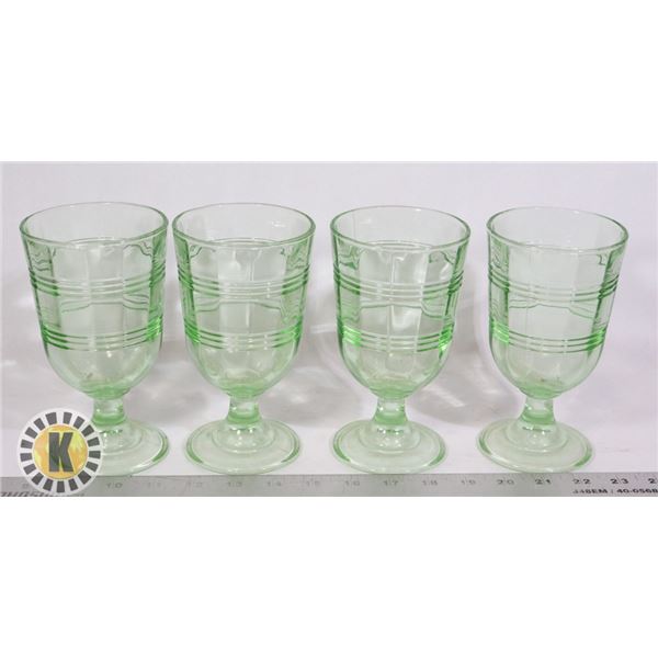 4 GLASS CUPS