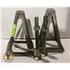 Image 1 : TRUCK AXLE STANDS