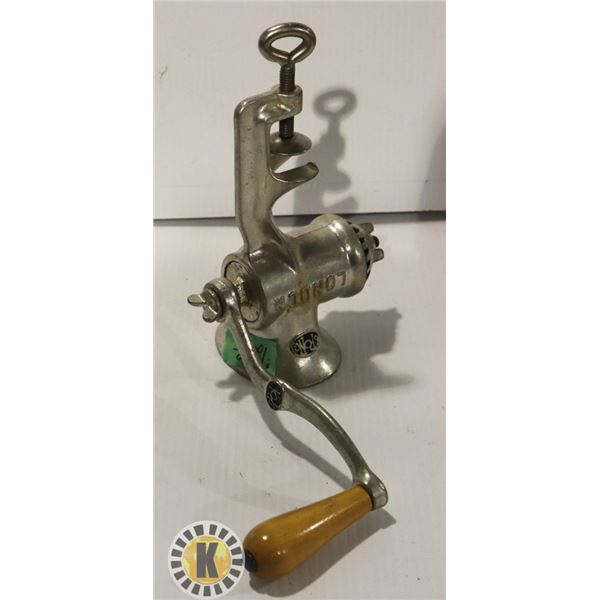 1 VINTAGE/ANTIQUE GRINDER