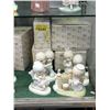Image 1 : 4 Precious Moments Figurines in Boxes