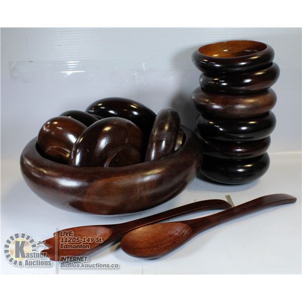 VINTAGE WOOD SALAD BOWL WITH 12 SERVING BOWLS,