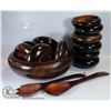 Image 1 : VINTAGE WOOD SALAD BOWL WITH 12 SERVING BOWLS,