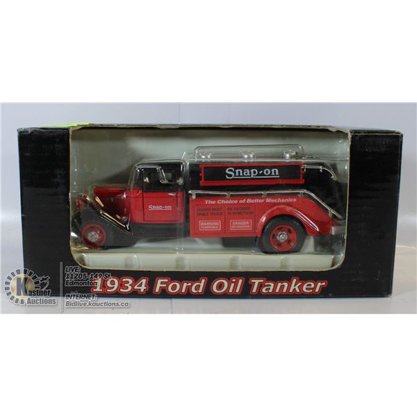 DIECAST METAL SNAP ON 1934 FORD OIL TANKER