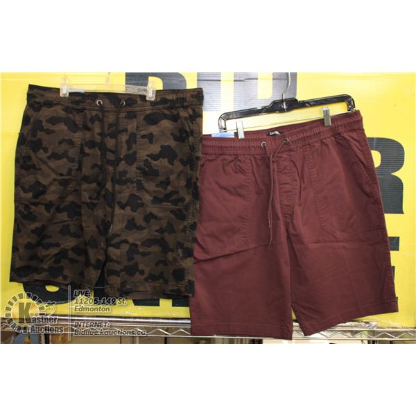 2 PAIRS OF SHORTS SIZE 36 BURGANDY AND CAMOFLAUGE