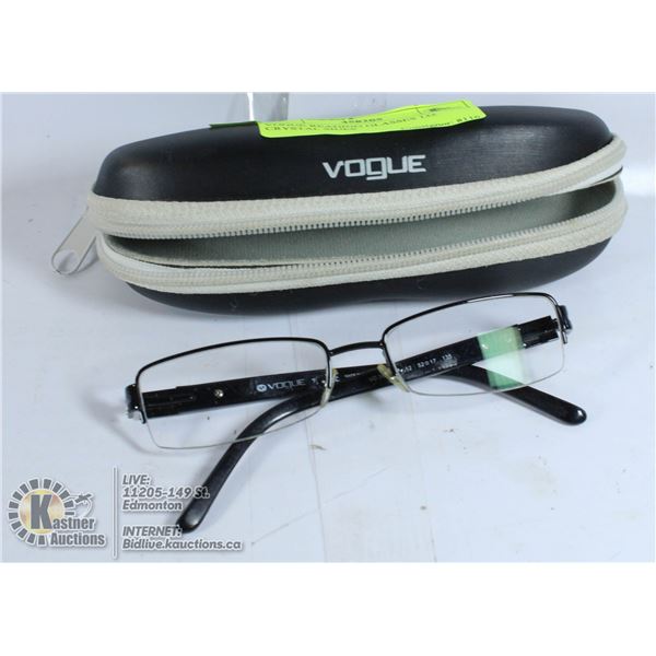 VOGUE READING GLASSES 135 CRYSTAL SIDES