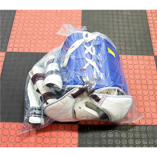 SPARRING GEAR- MENS XL