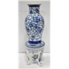 Image 1 : BLUE AND WHITE CERAMIC VASE & CERAMIC PEDISTOOL