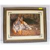 Image 1 : LARGE TIGER FRAMED PICTURE