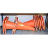 Image 1 : LOT OF 10 TRAFFIC CONES