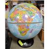 Image 1 : WORLD GLOBE