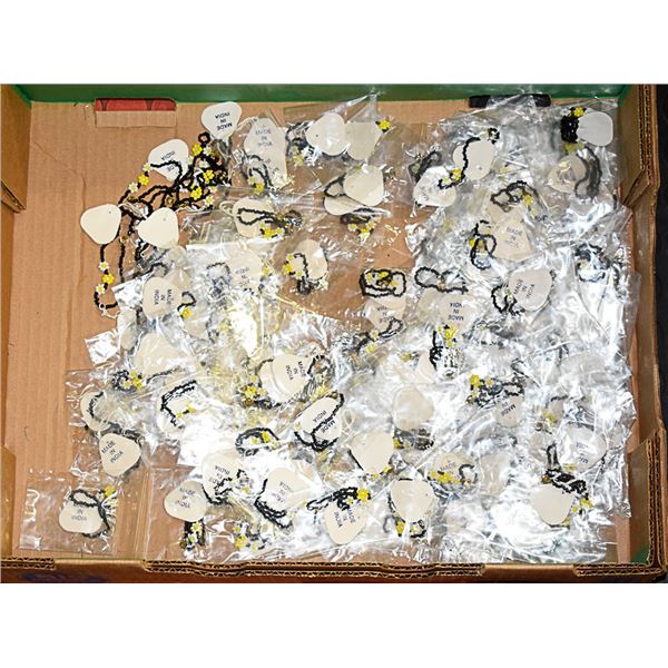 FLAT WITH 121 DAISY BEAD BRACELETS WITH CLASPS