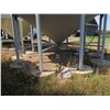 Image 2 : Behlen 4000 bushel hopper bottom bin
