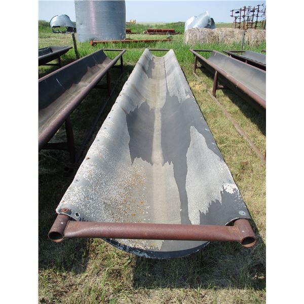 Metal livestock feeder with belted bottom 30' long