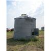 Image 2 : Damaged flat bottom grain bin
