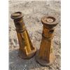 Image 2 : 2 Building Jacks