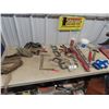 Image 1 : C Clamps Levels Square, Hammer, Nail Puller Carpenter's Pouch, Tape Measurer