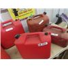 Image 2 : 6 Gas Cans