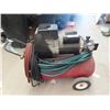Image 2 : 1 HP Portable Air Comp w Hose & Extra Hose