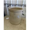 Image 7 : 2 Medalta Crocks 1) 1 Gal & 1) 3 Gal