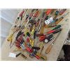 Image 3 : Over 100 Screwdrivers, Various Brands & Ends
