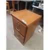 Image 2 : Oak 2 Drawer Filing Cabinet 28" x 16" x 10 "